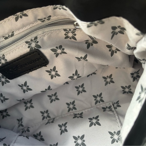 BCBG Generation Elegant Black Leather Handbag. Never used - Picture 9 of 14